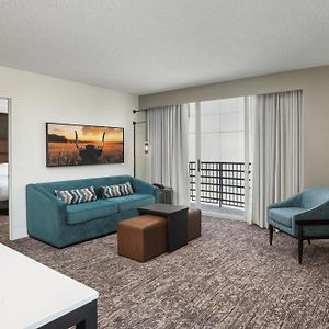 Deluxe King Suite